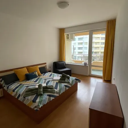 Yassen - Apartma S Vyhledem Na Bazen * Sunny Beach