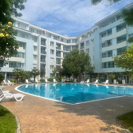 Yassen - Apartma S Vyhledem Na Bazen * Слънчев бряг