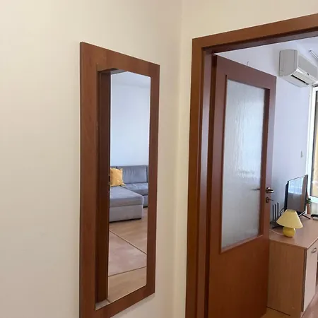 Yassen - Apartma S Vyhledem Na Bazen * Sunny Beach