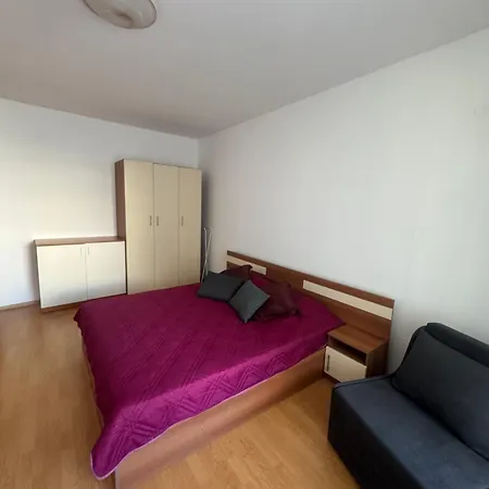 Apartment Yassen - Apartma S Vyhledem Na Bazen *