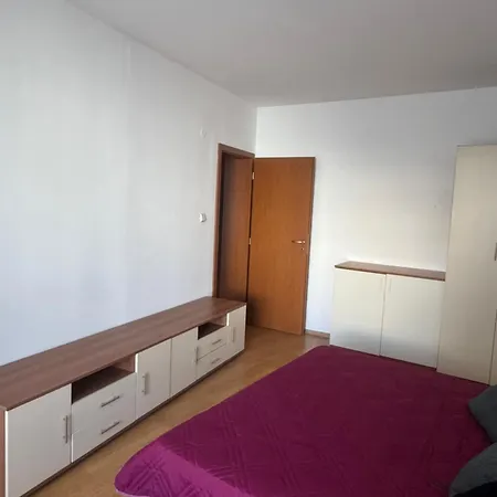 Yassen - Apartma S Vyhledem Na Bazen Sunny Beach