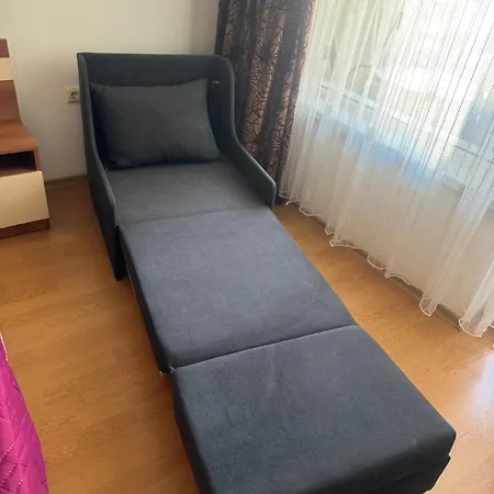 Apartment Yassen - Apartma S Vyhledem Na Bazen